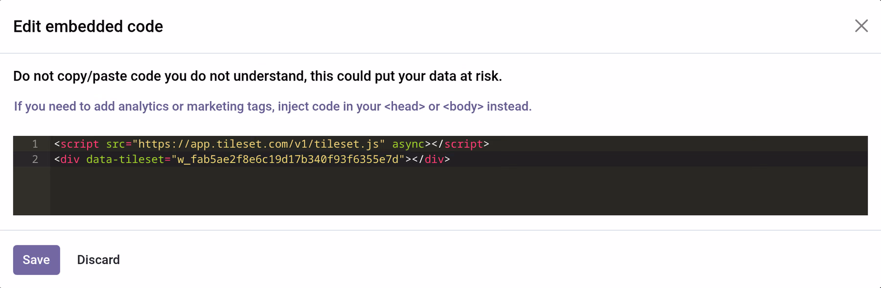 Das Odoo-Fenster „Edit embedded code“ mit eingefügtem TileSet-Skript-Tag und Widget-div, darunter die Schaltfläche „Save“