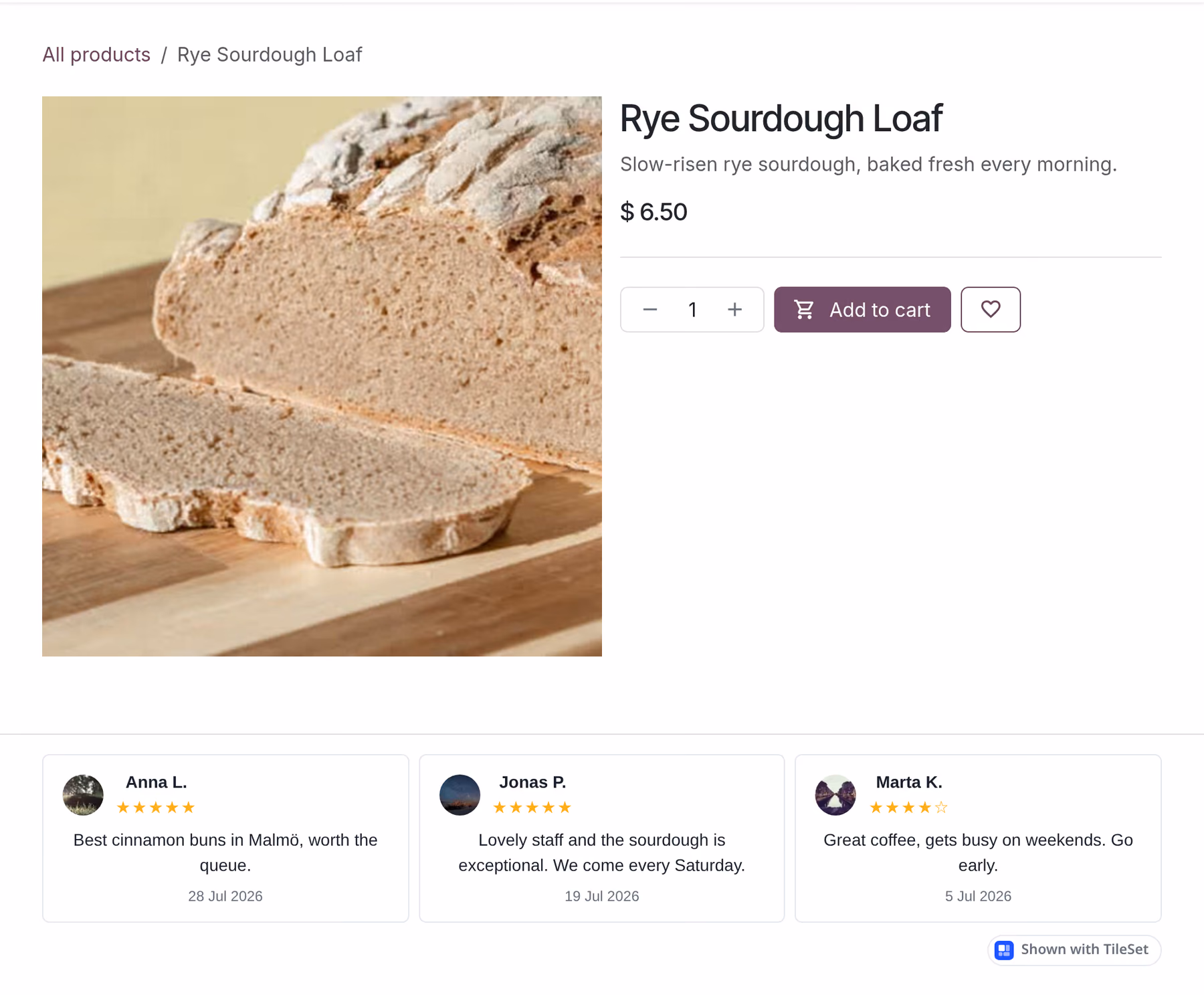 Eine Odoo-Produktseite für ein Roggen-Sauerteigbrot mit einer TileSet-Bewertungswand mit drei Bewertungen unter dem Produkt